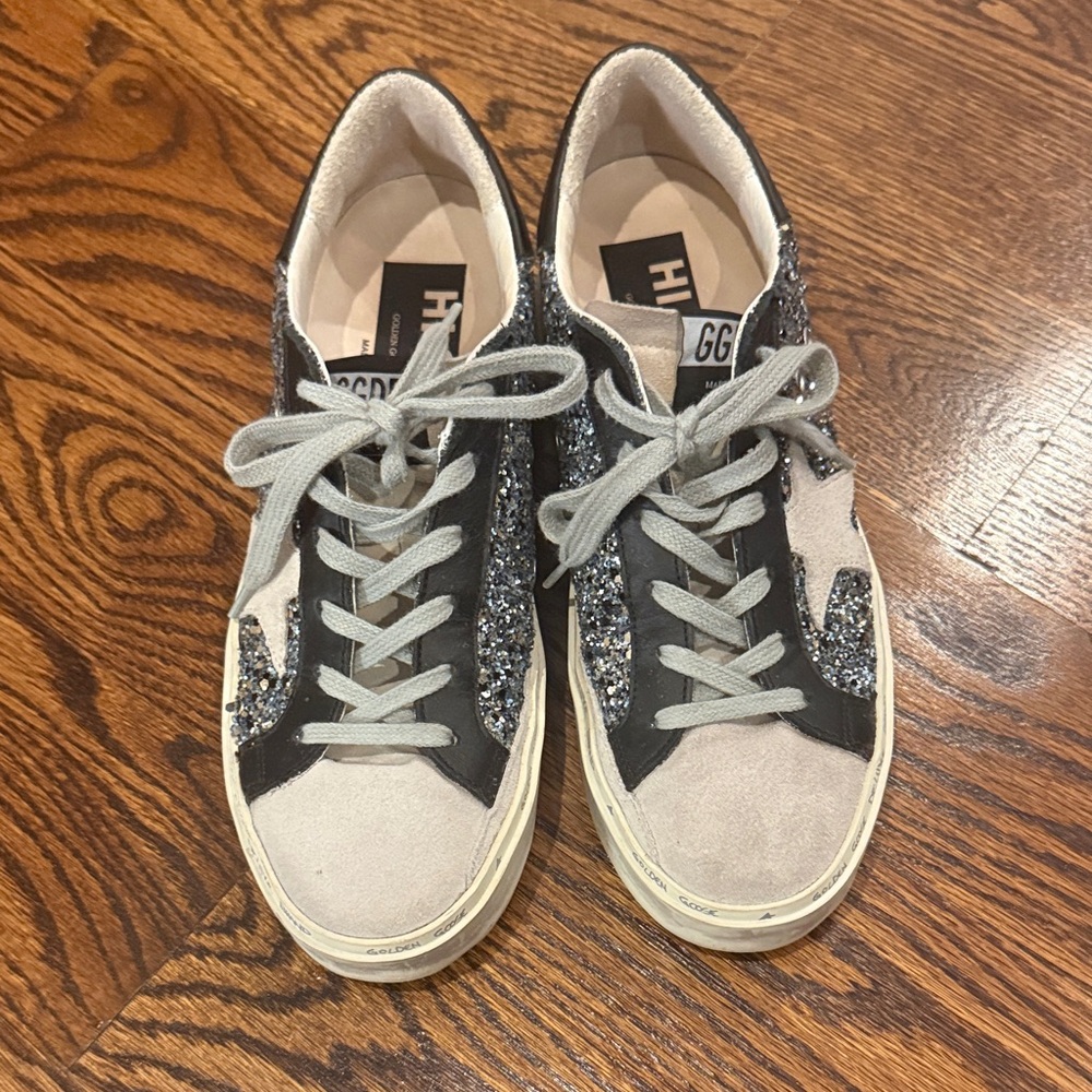 Golden Goose Histar Sneakers - size 8 Stylish Glitter Sneakers with Gray Laces